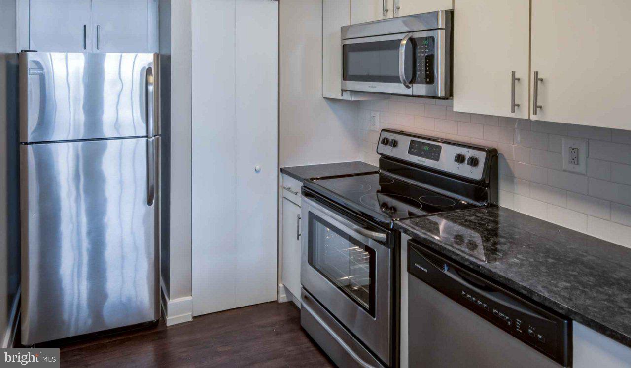 PHILADELPHIA - Residential Lease