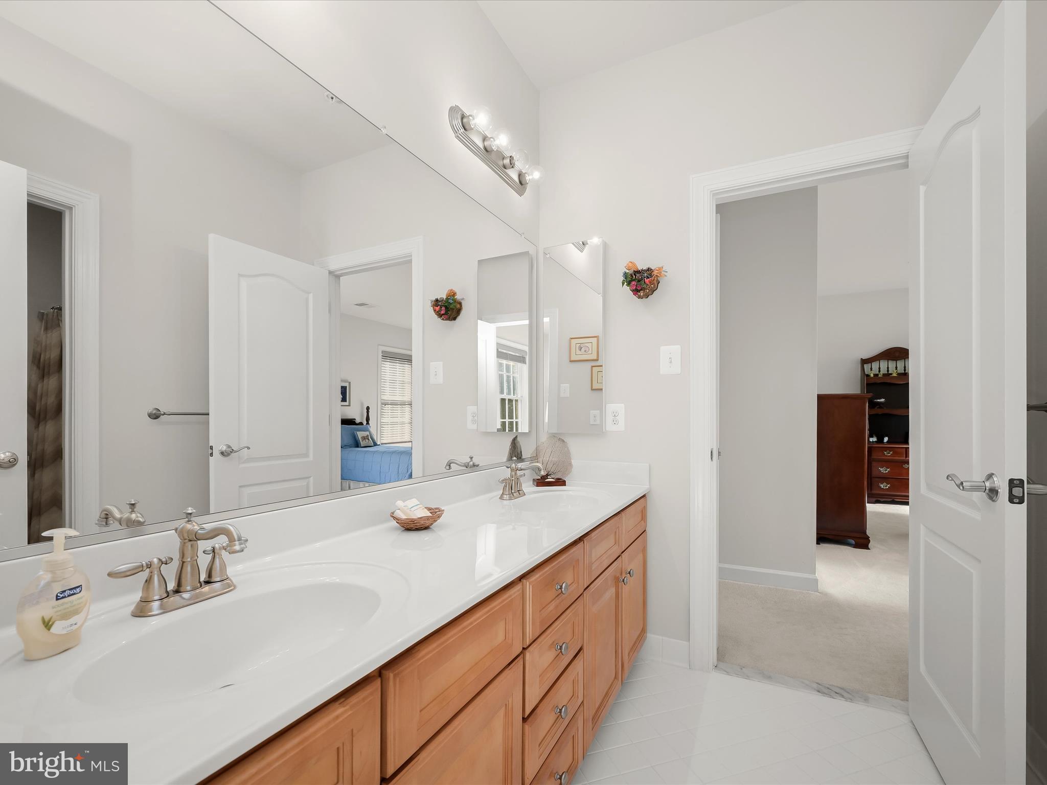 RIVERWOOD - Residential