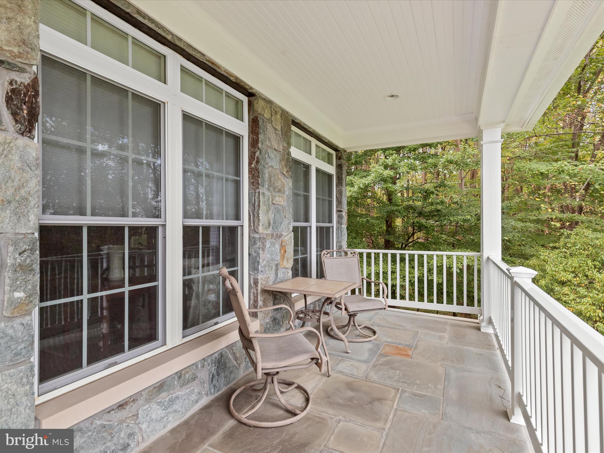 RIVERWOOD - Residential