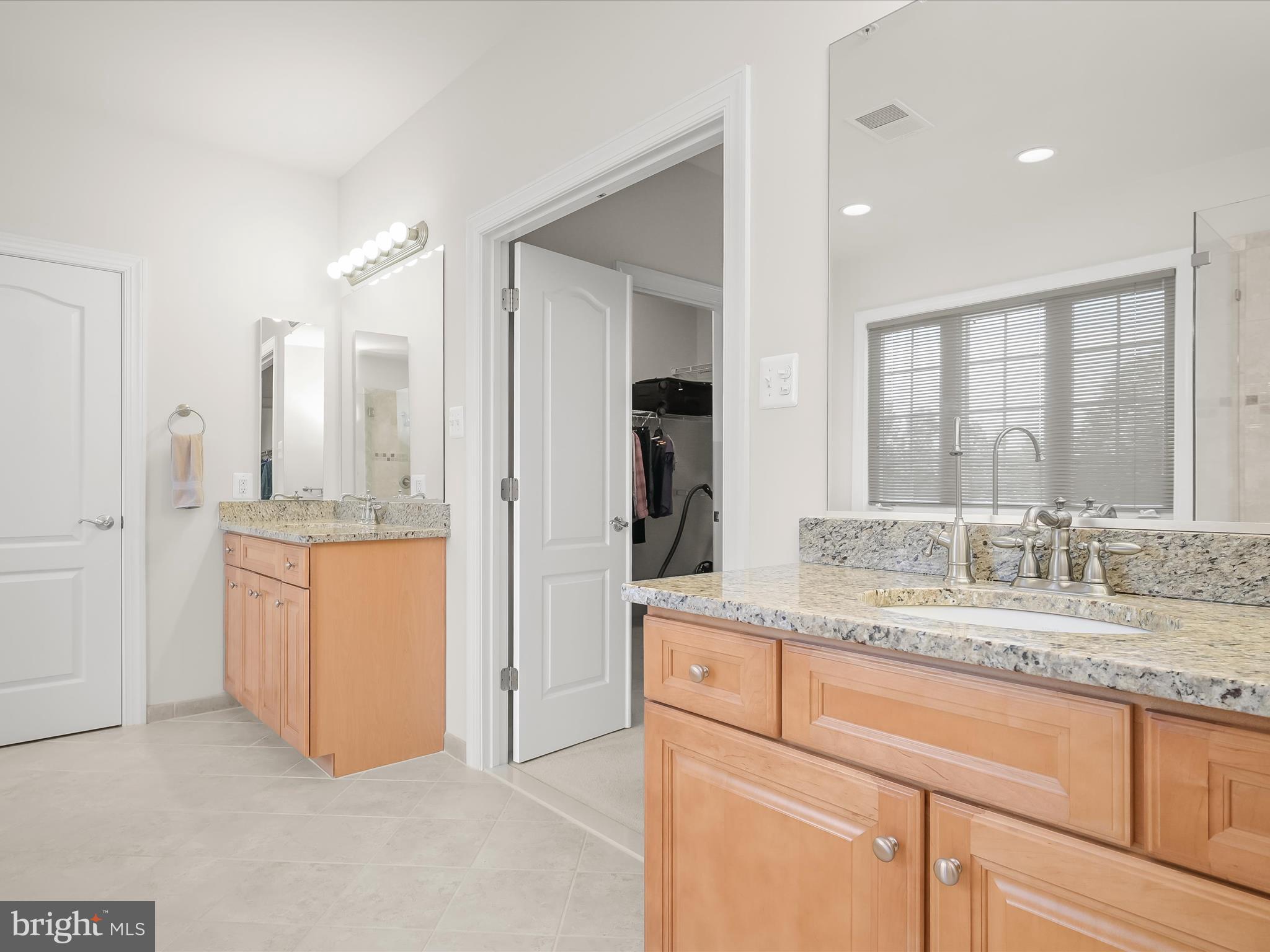 RIVERWOOD - Residential