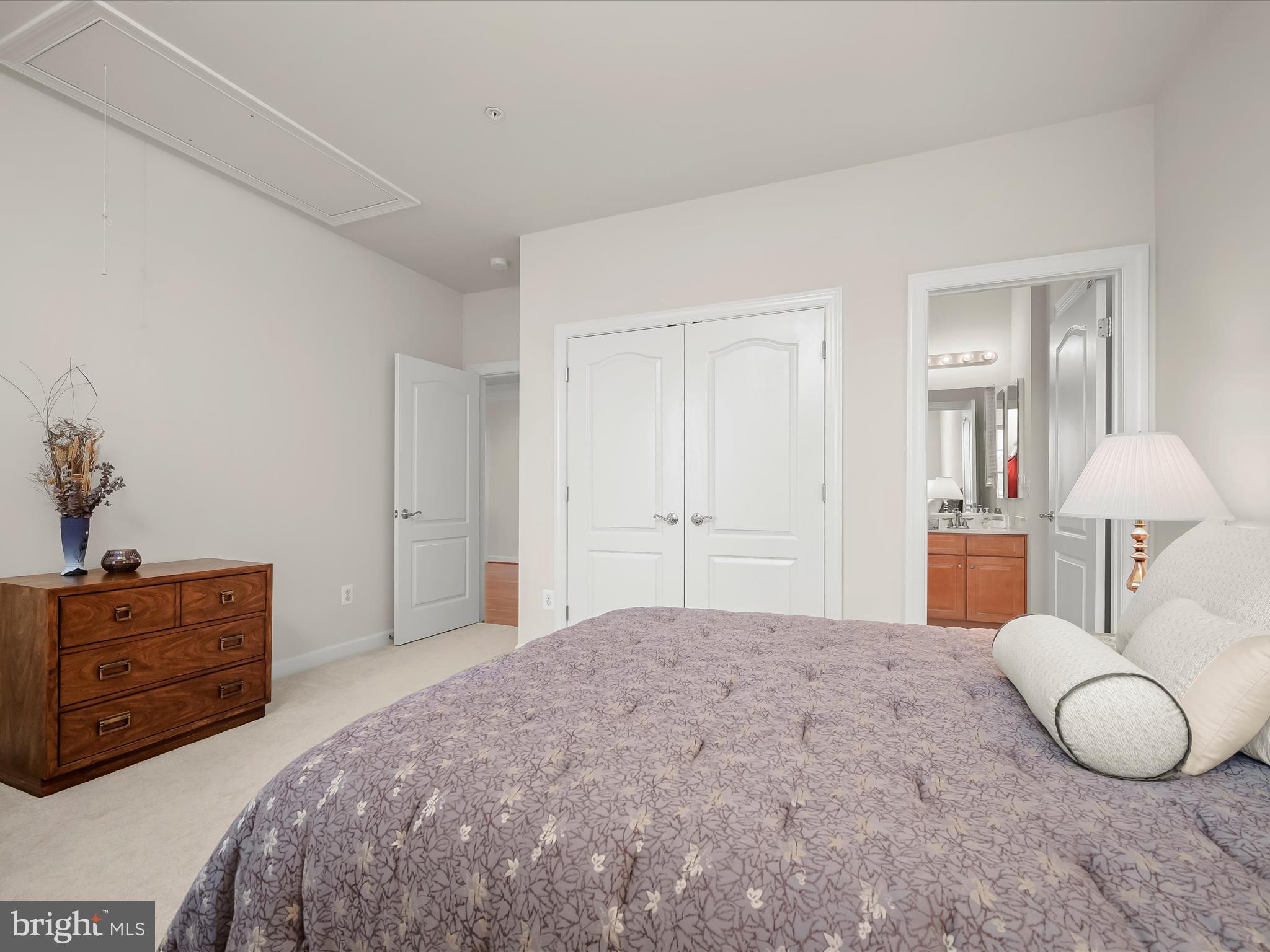 RIVERWOOD - Residential