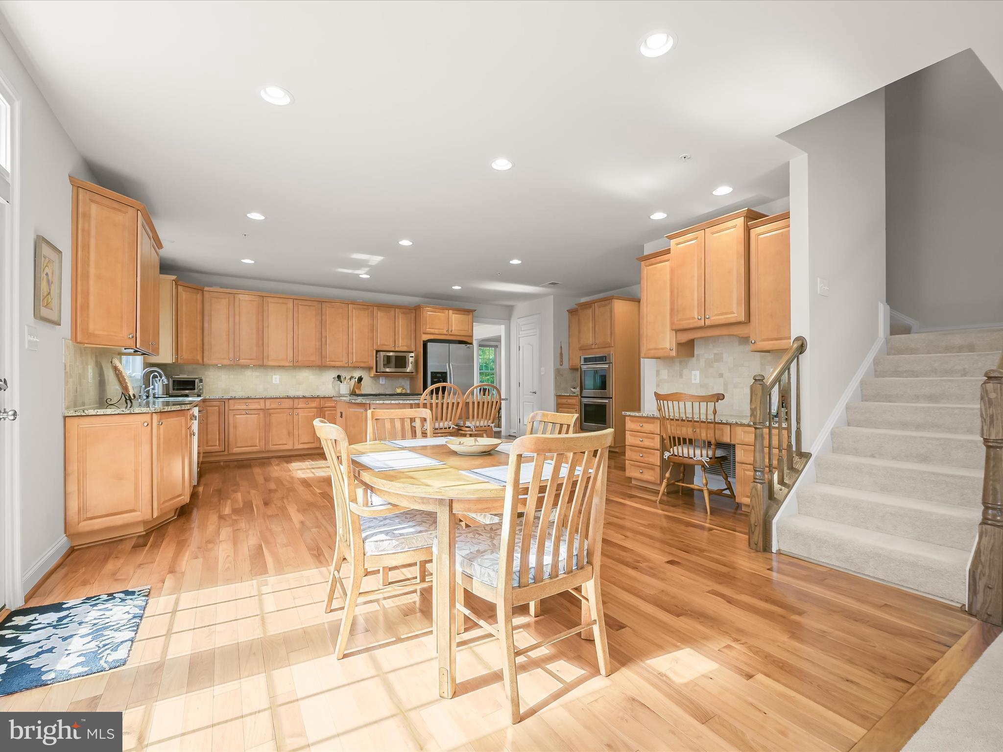 RIVERWOOD - Residential