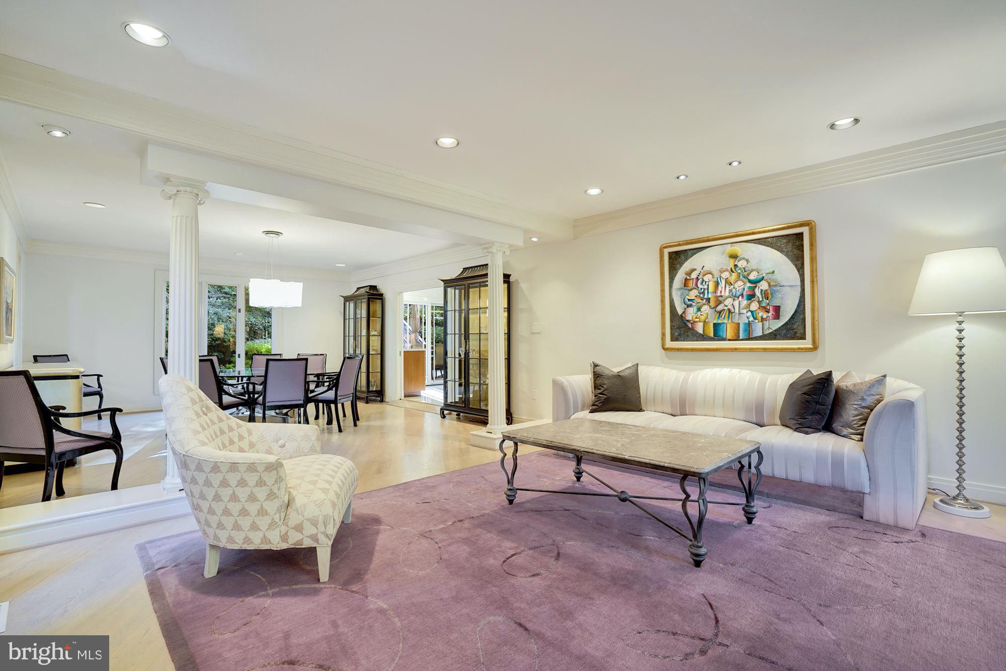 BANNOCKBURN ESTATES - Residential