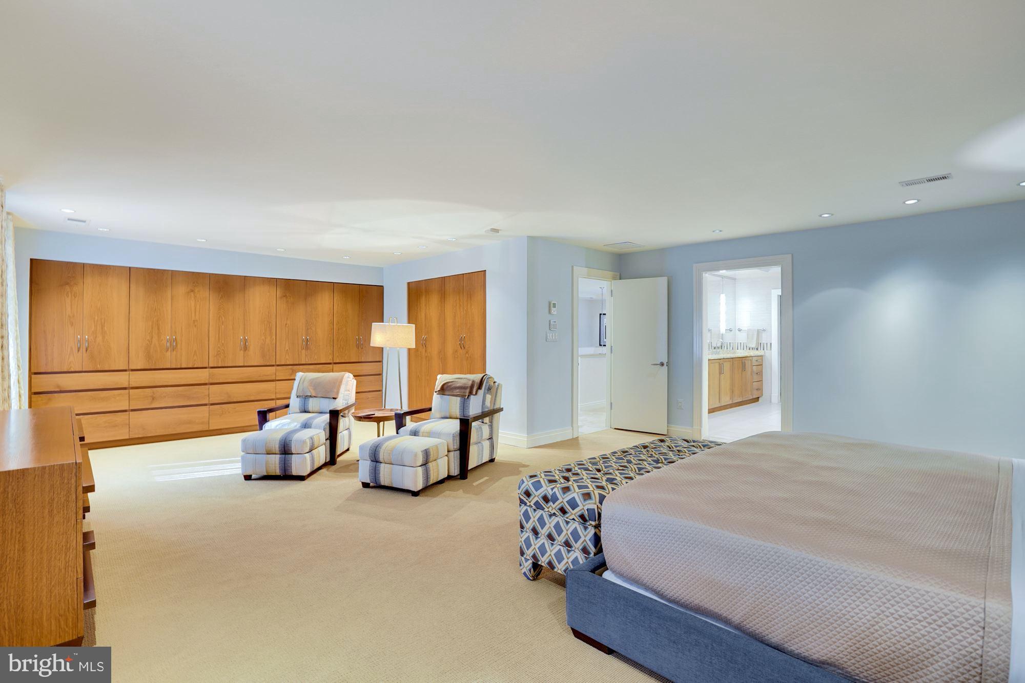 BANNOCKBURN ESTATES - Residential