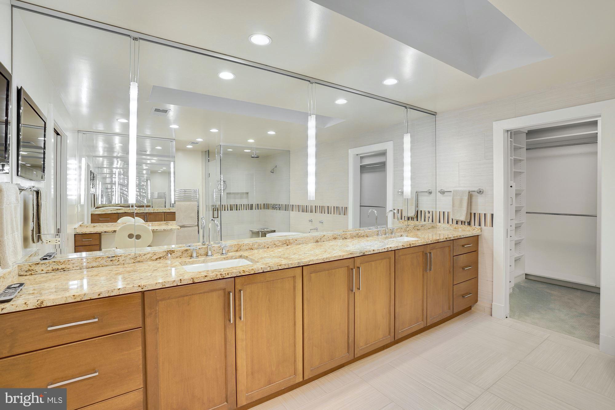 BANNOCKBURN ESTATES - Residential