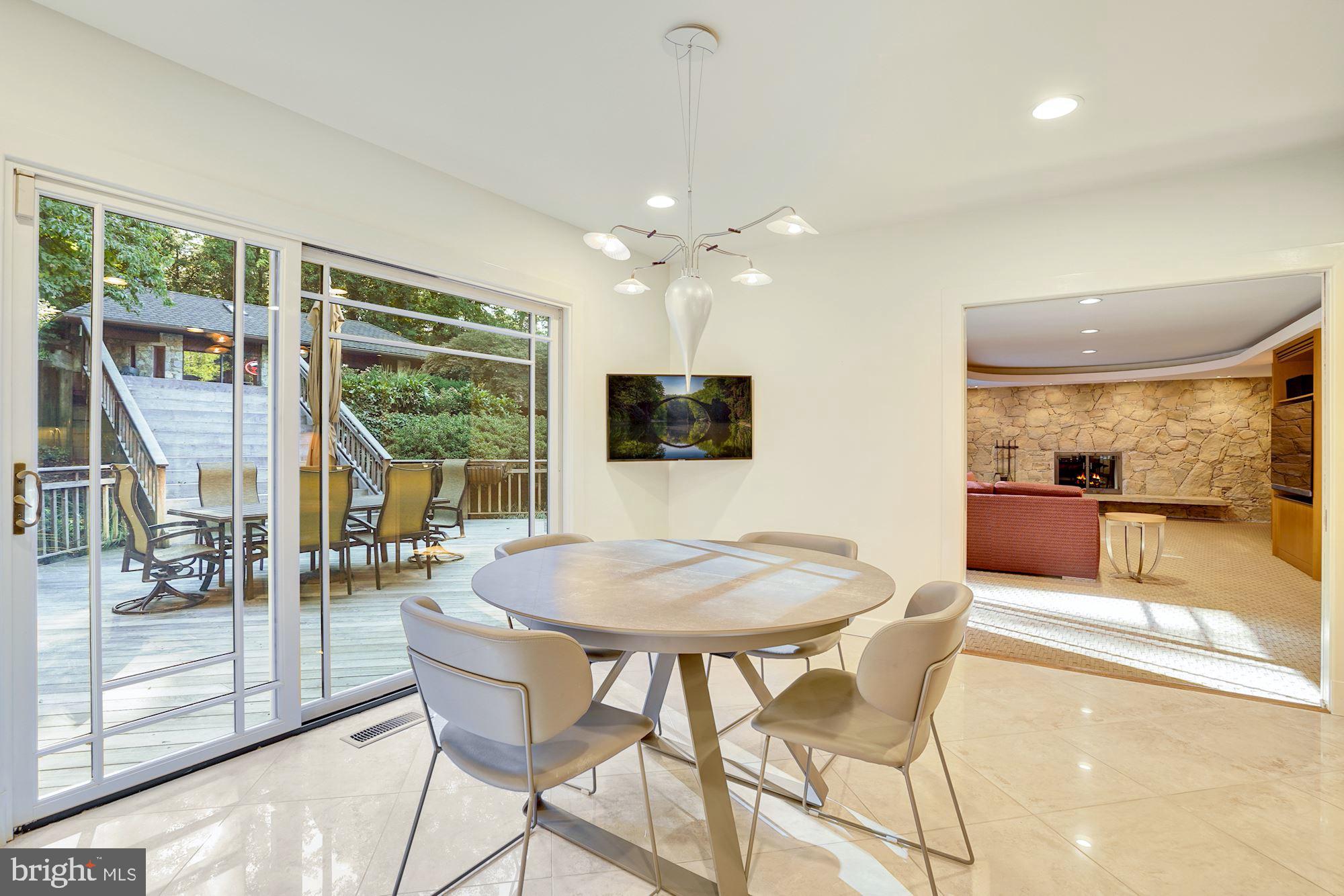 BANNOCKBURN ESTATES - Residential