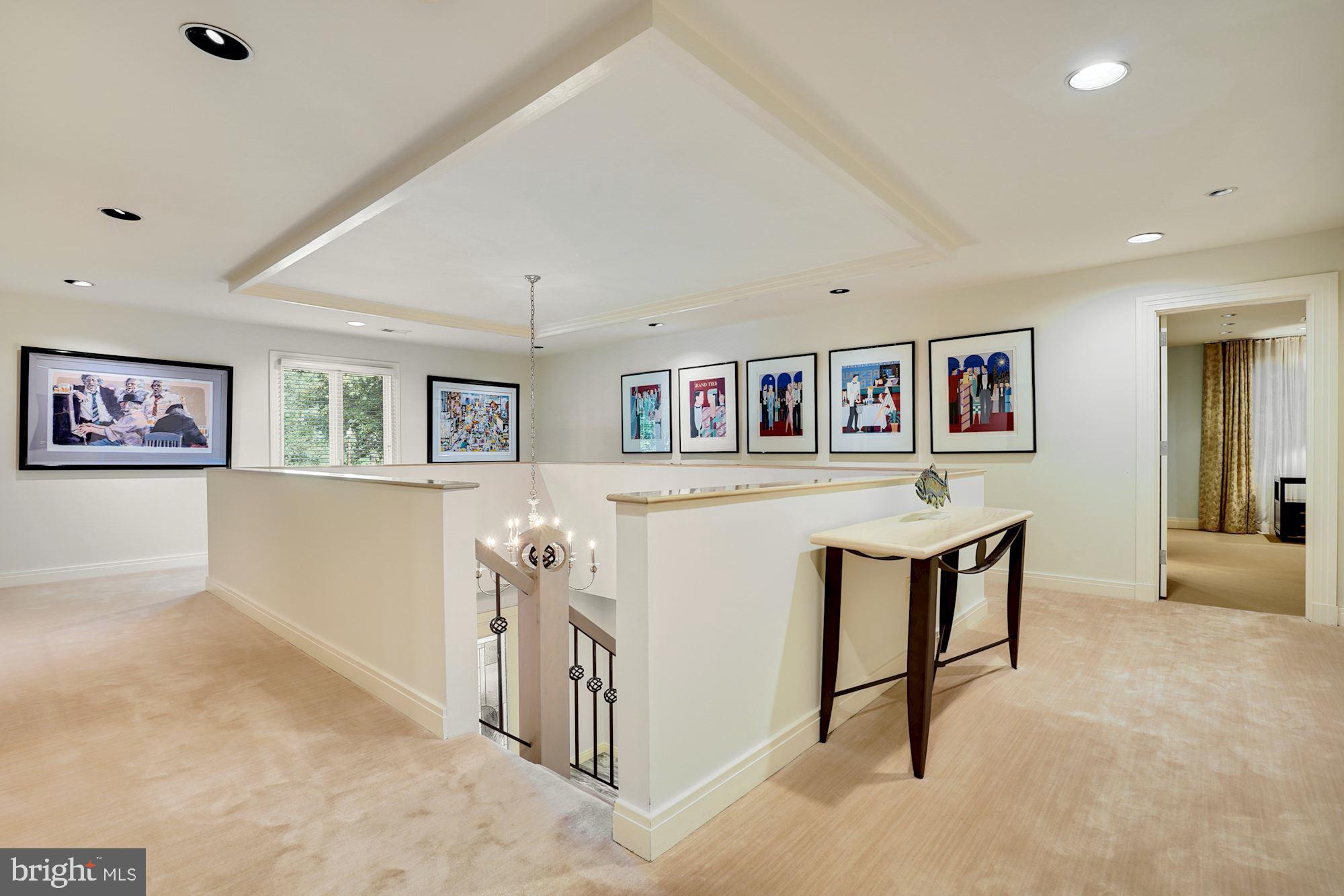 BANNOCKBURN ESTATES - Residential