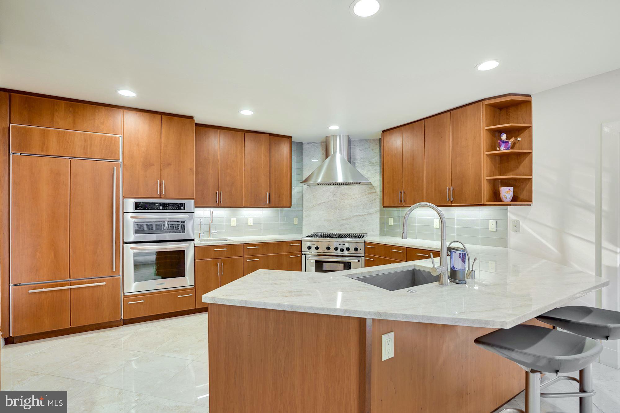 BANNOCKBURN ESTATES - Residential