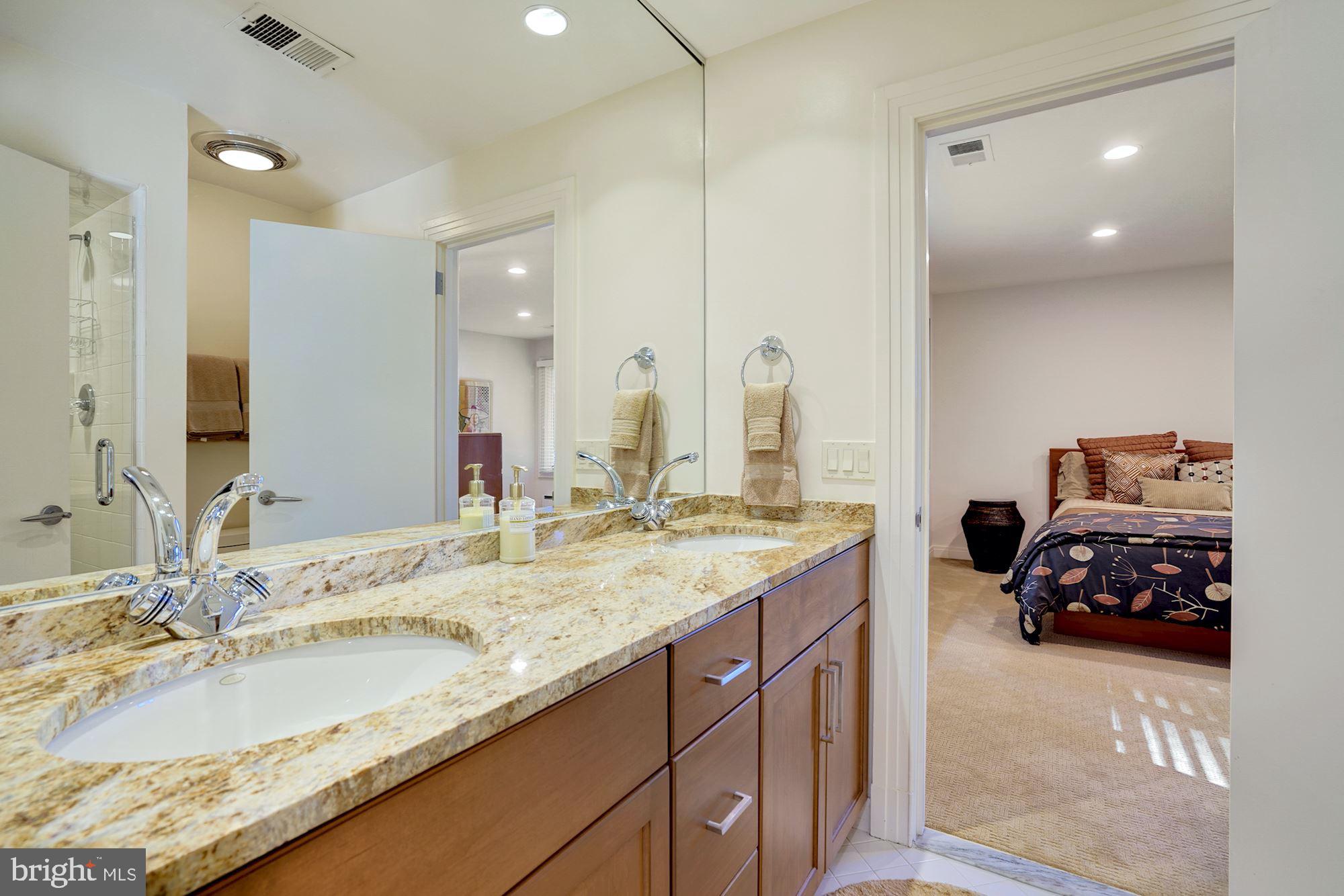 BANNOCKBURN ESTATES - Residential