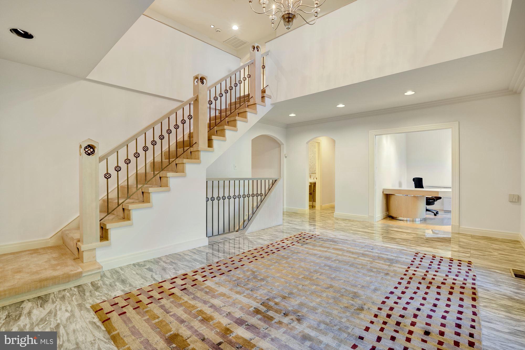 BANNOCKBURN ESTATES - Residential