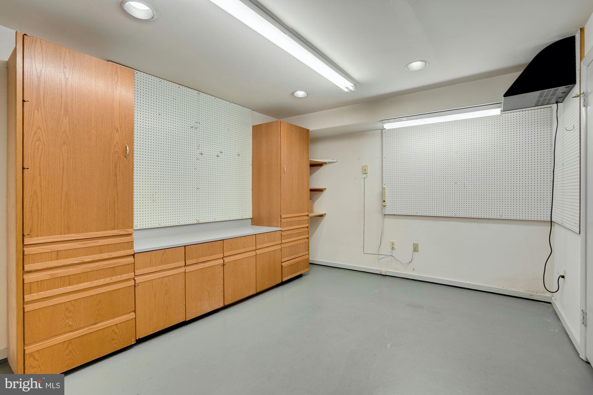 BANNOCKBURN ESTATES - Residential