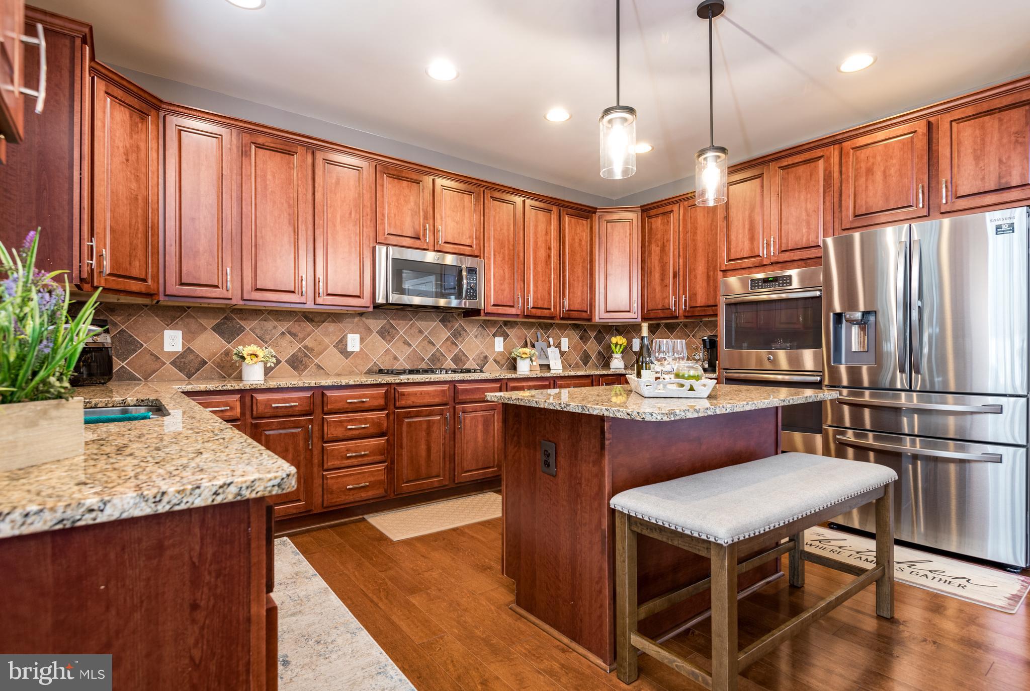 DOMINION VALLEY COUNTRY CLUB - Residential