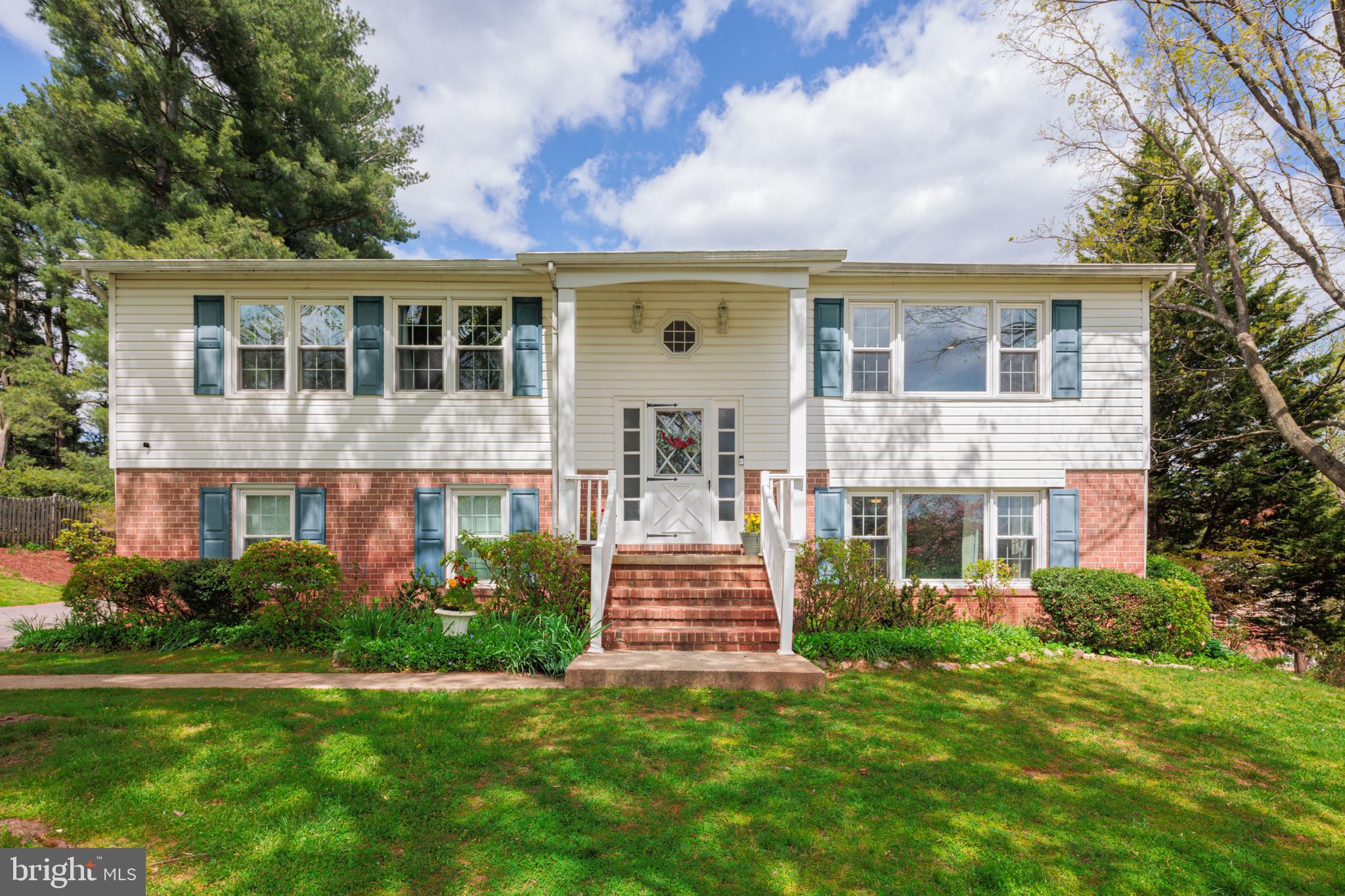 WILTON ACRES - Residential