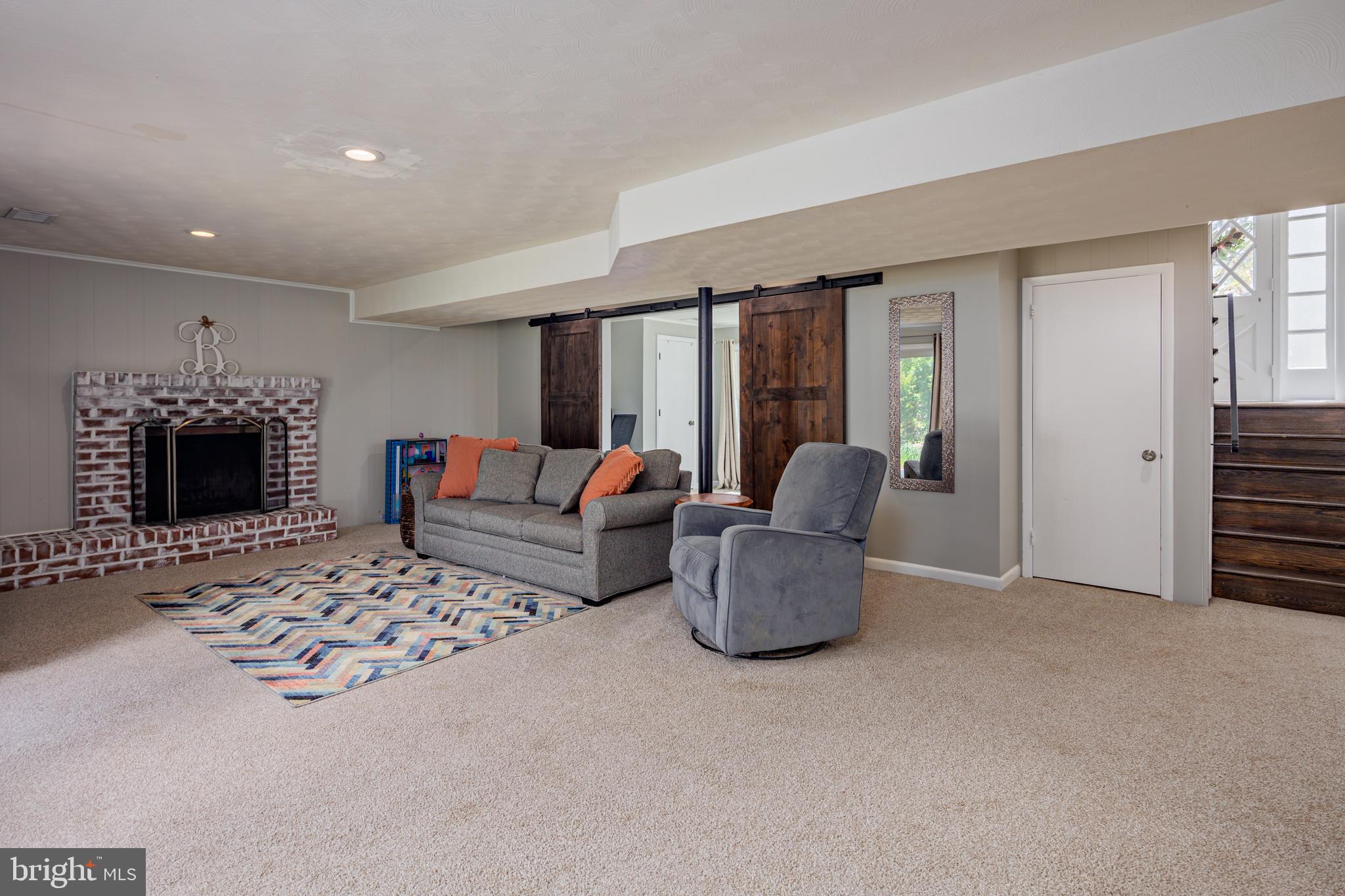 WILTON ACRES - Residential