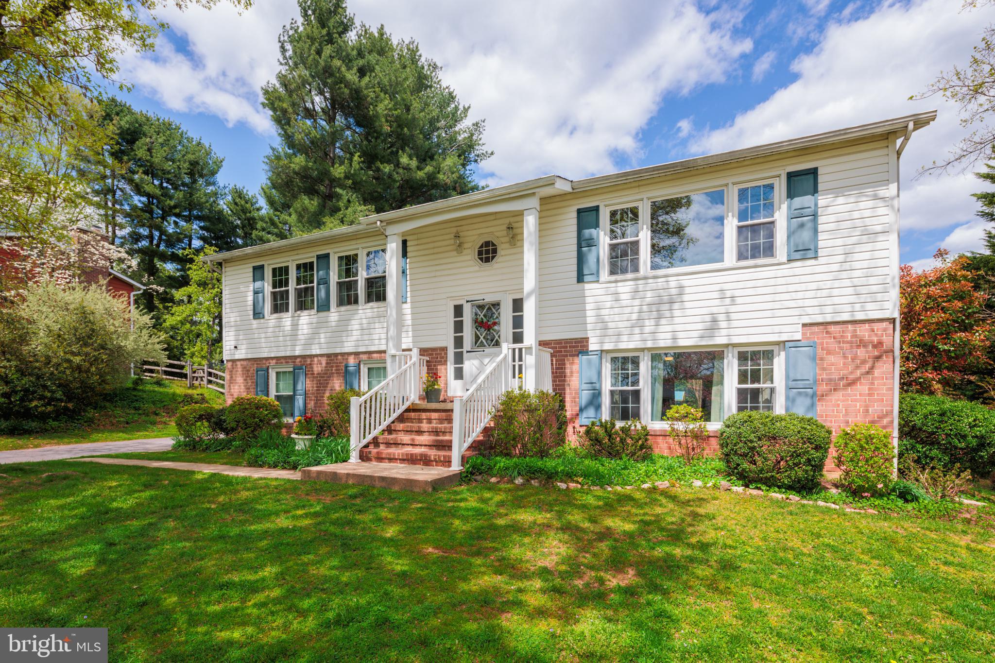 WILTON ACRES - Residential