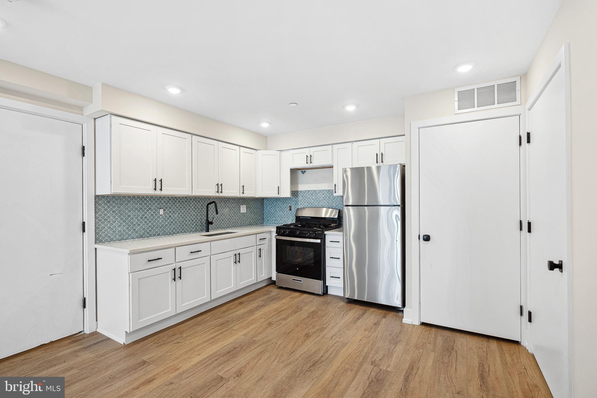 PENNSPORT - Residential Lease