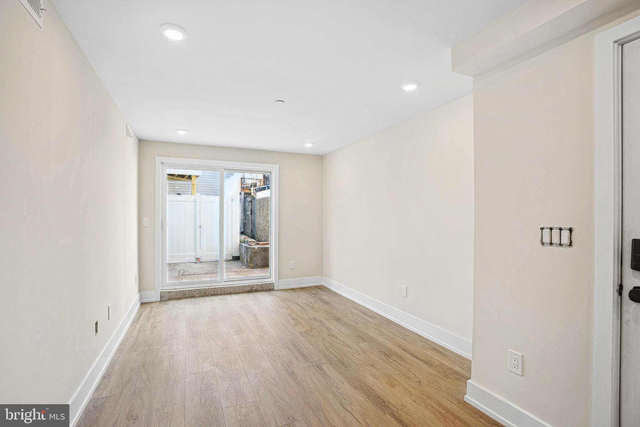 PENNSPORT - Residential Lease