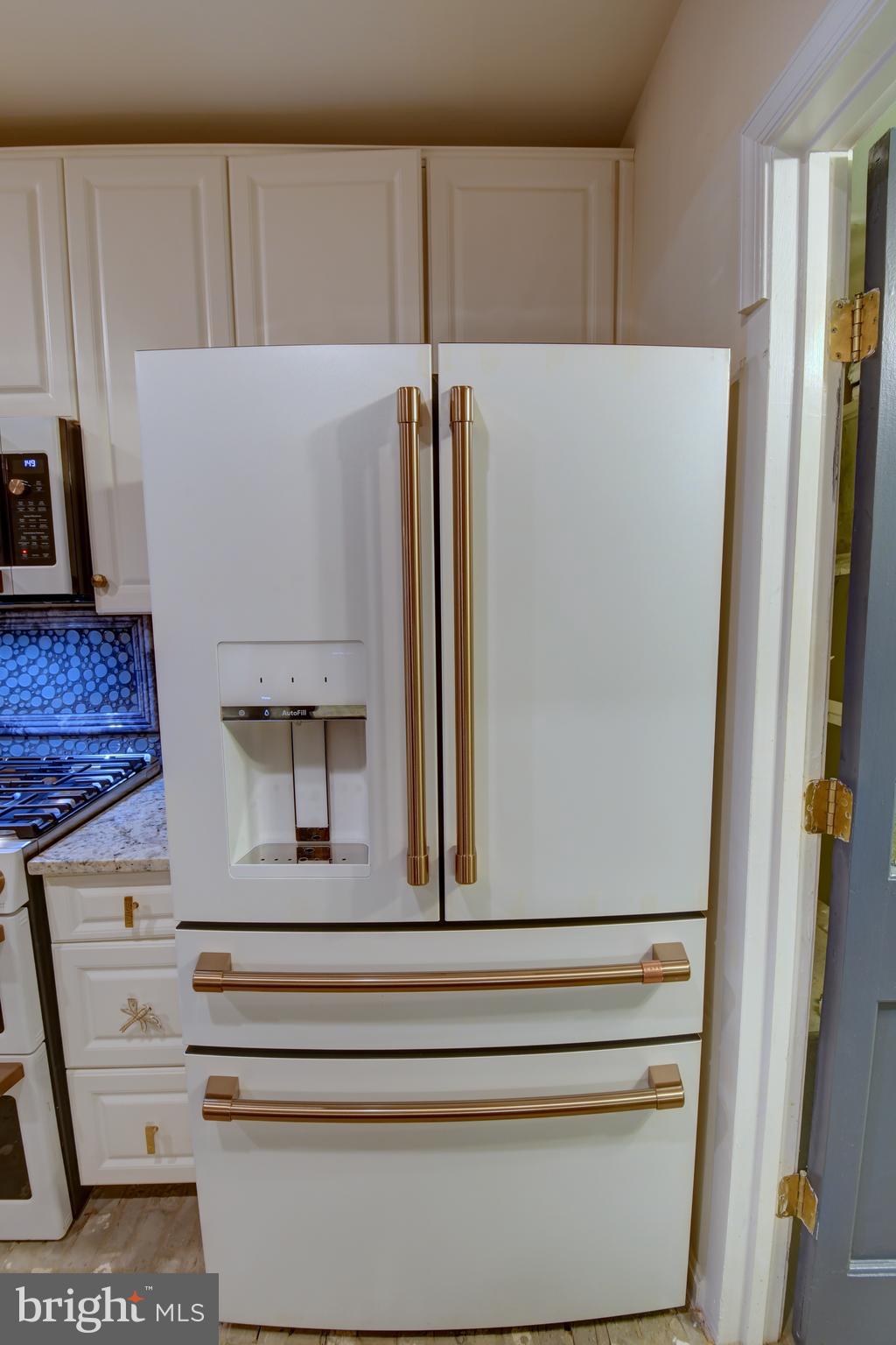 THE CROSSINGS - Residential Lease