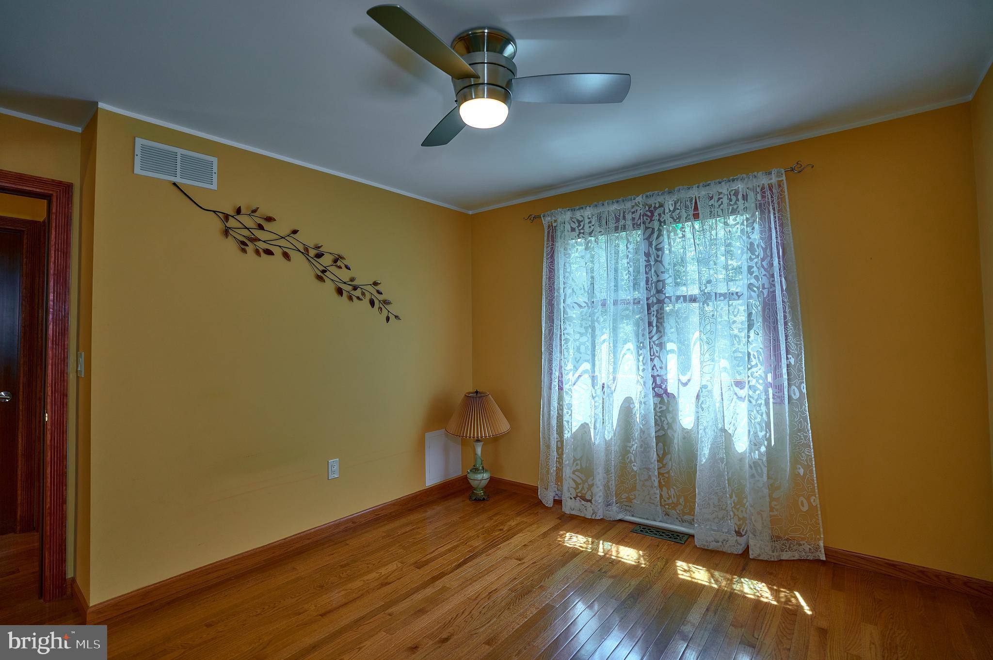 LONGFIELD WOODS - Residential