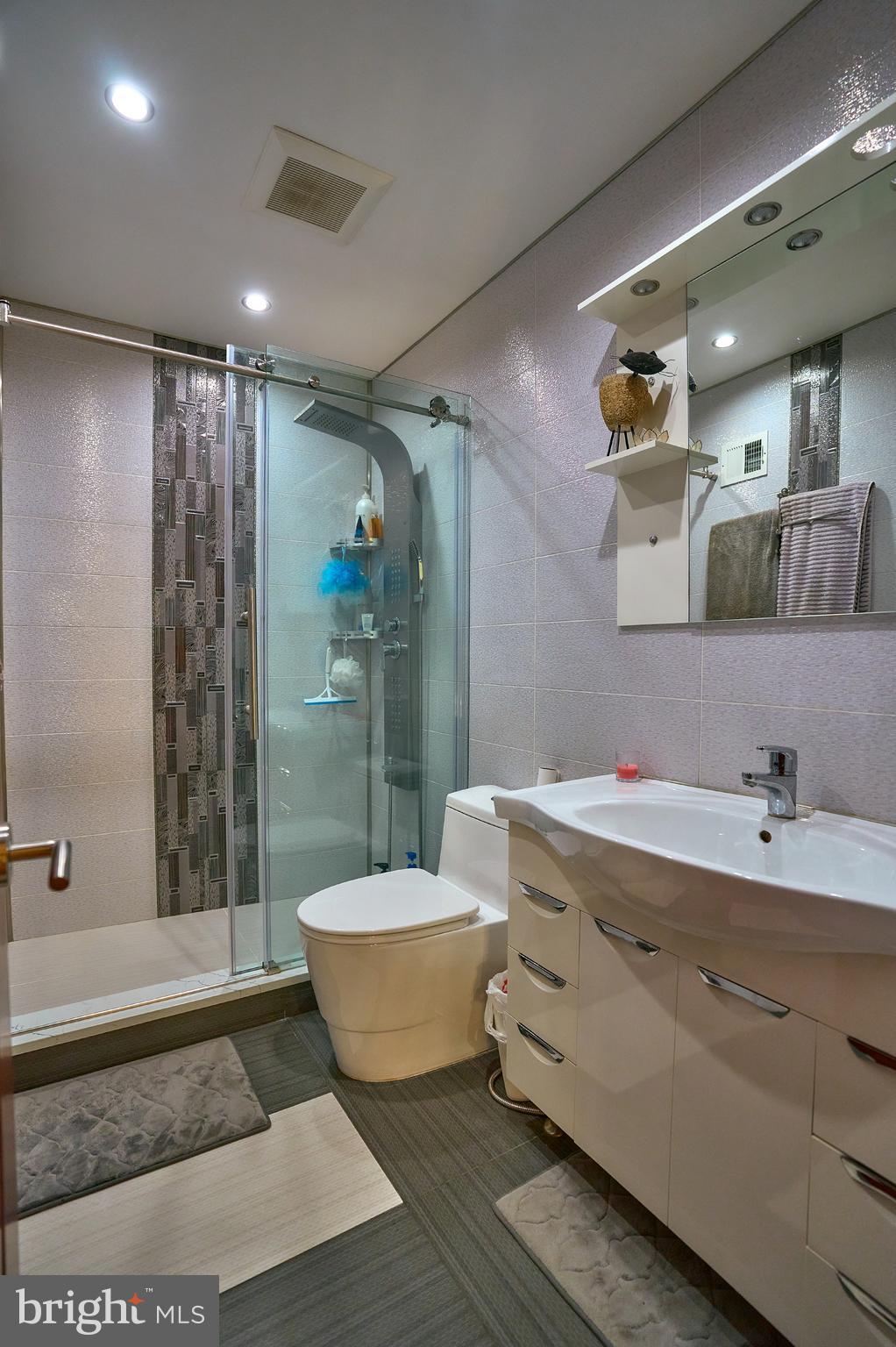 LONGFIELD WOODS - Residential