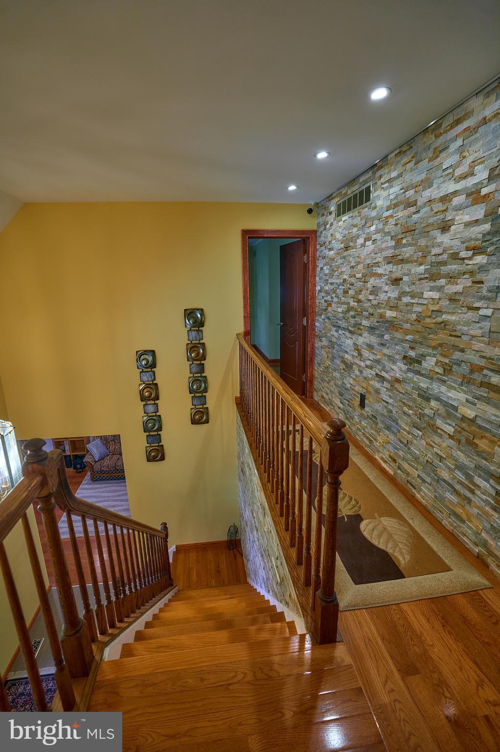 LONGFIELD WOODS - Residential