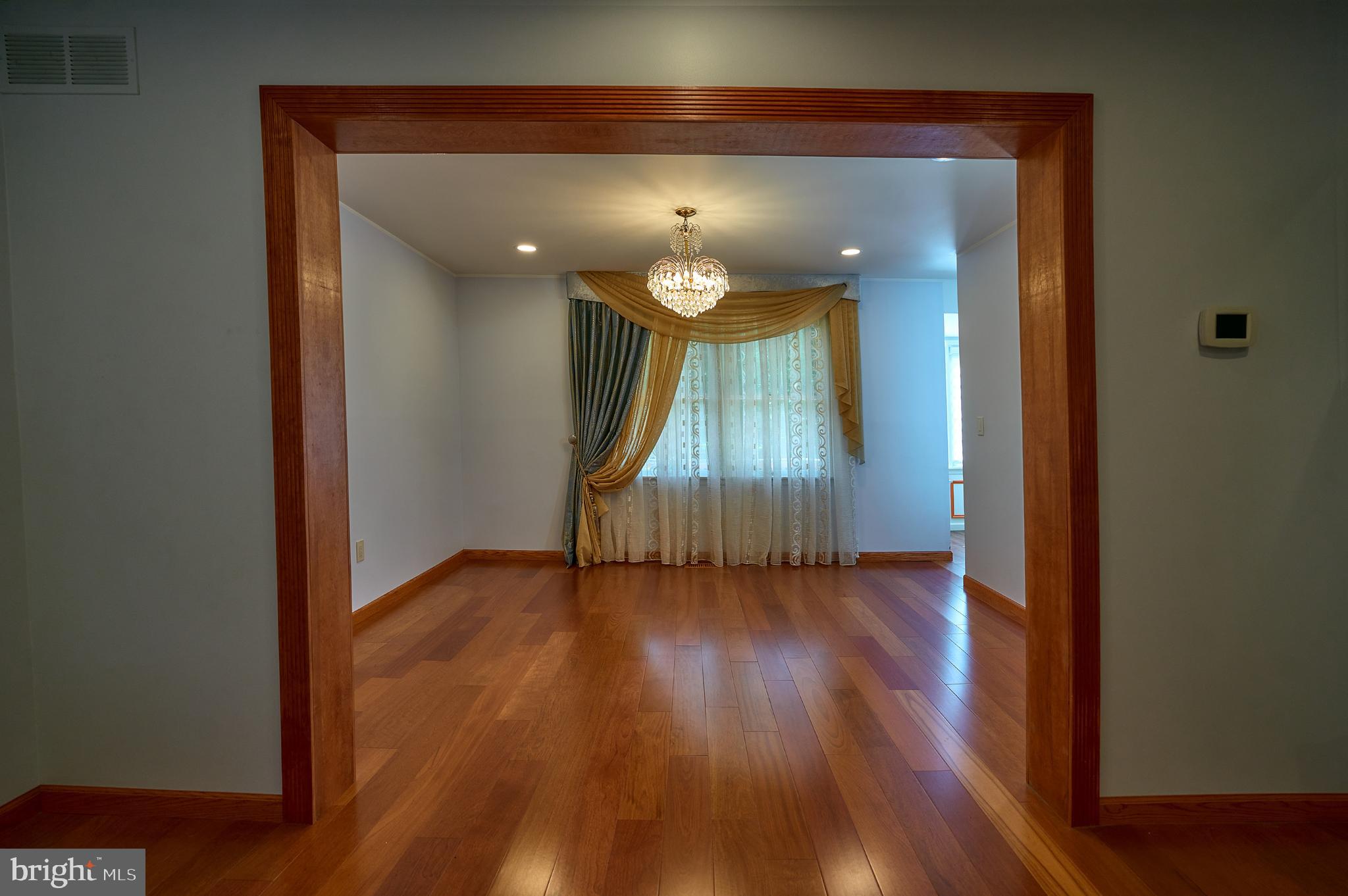 LONGFIELD WOODS - Residential