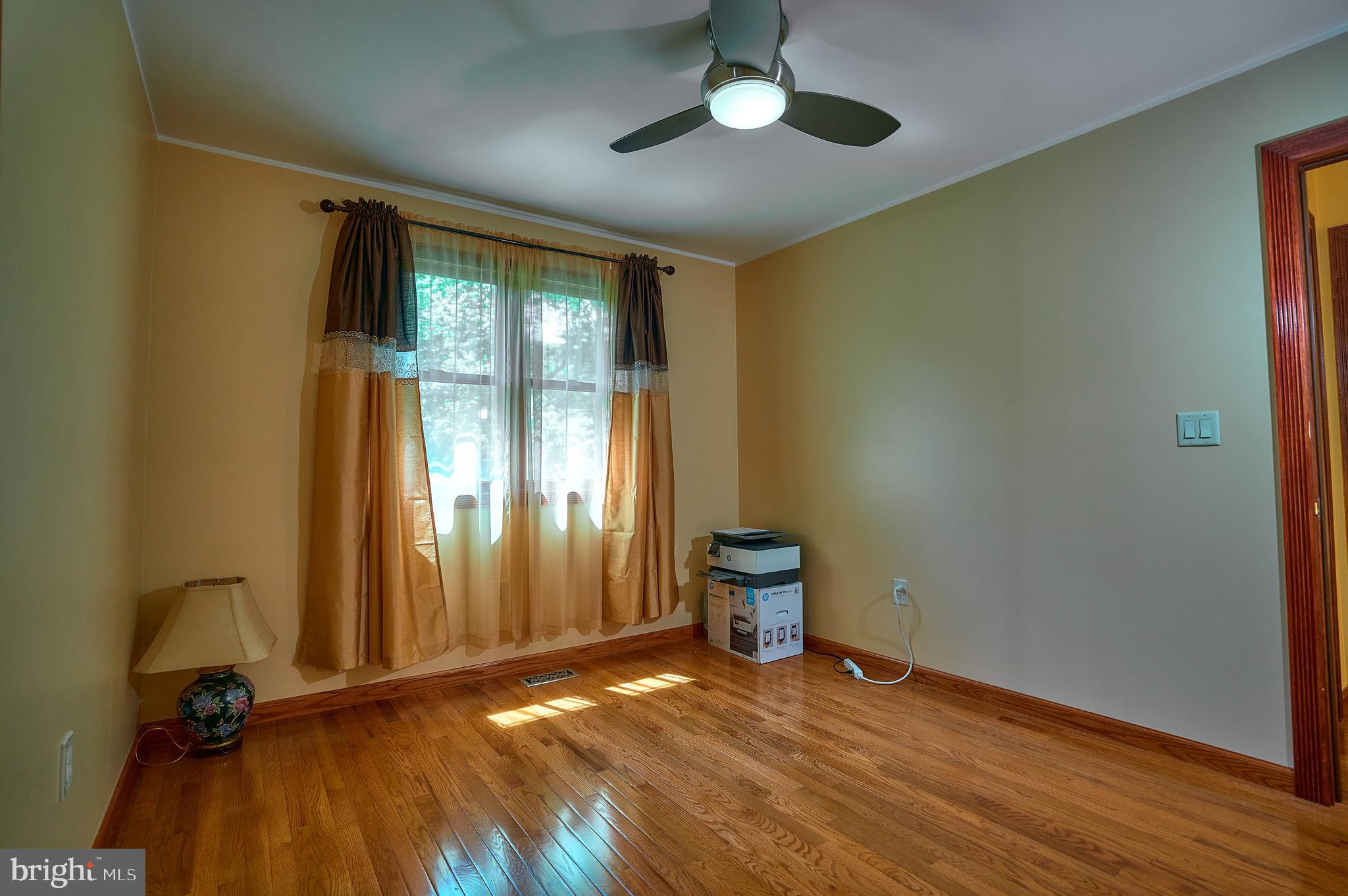 LONGFIELD WOODS - Residential