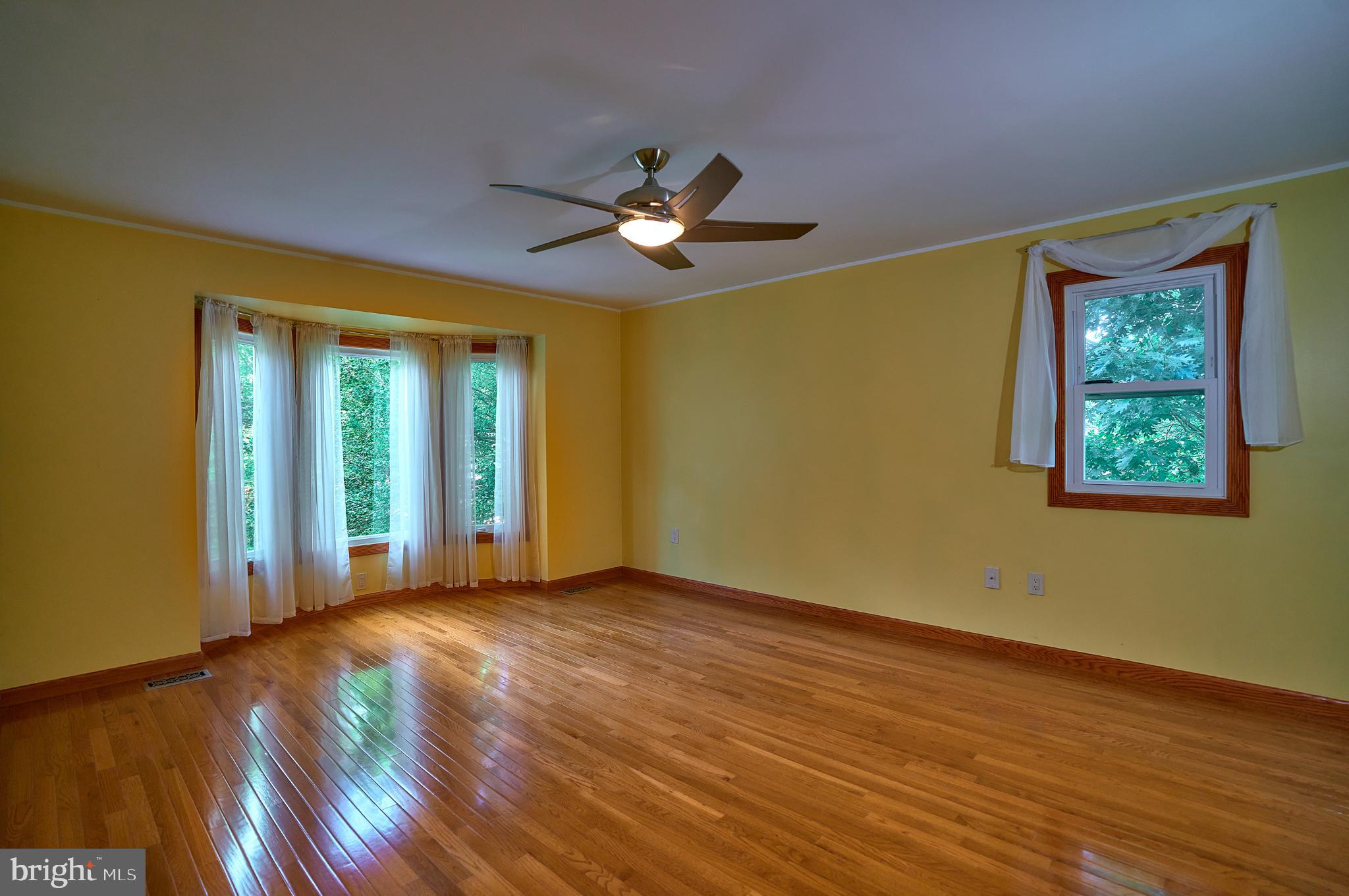 LONGFIELD WOODS - Residential