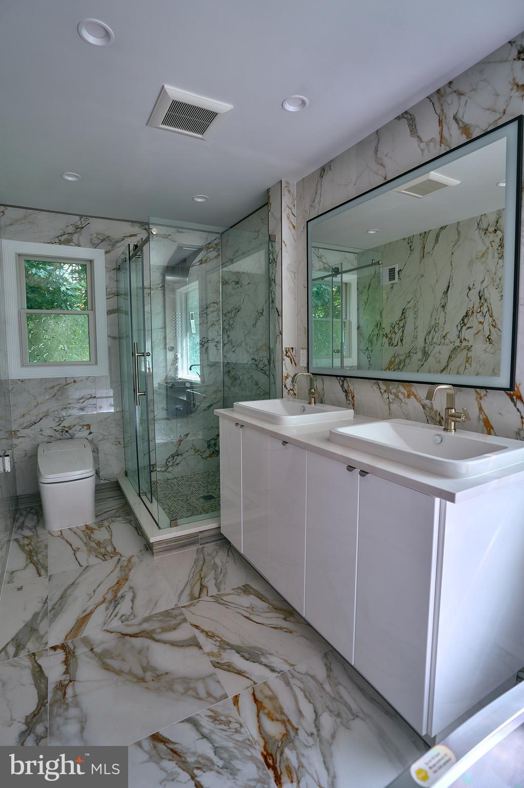 LONGFIELD WOODS - Residential