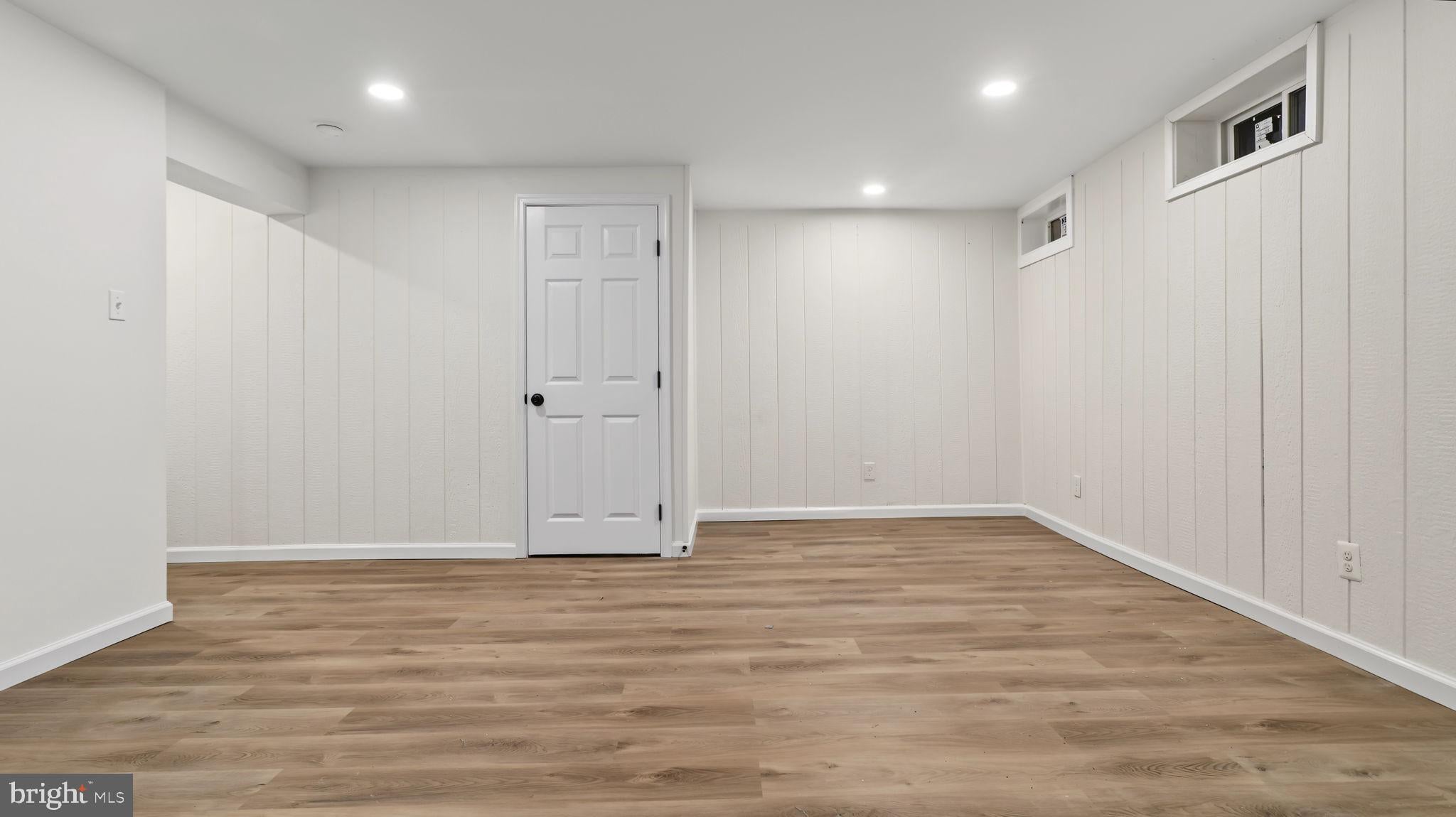 8227 WELLINGTON PLACE