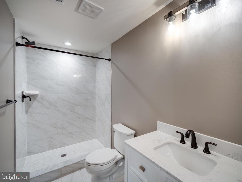 DUNN LORING GARDENS - Residential