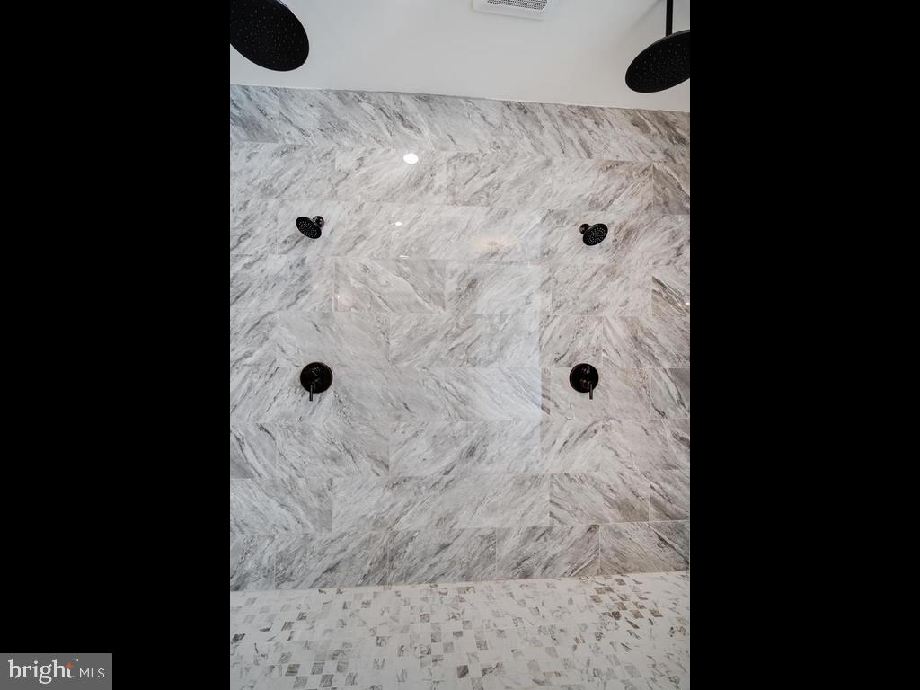 DUNN LORING GARDENS - Residential