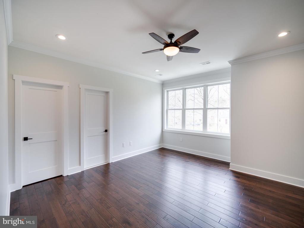 DUNN LORING GARDENS - Residential