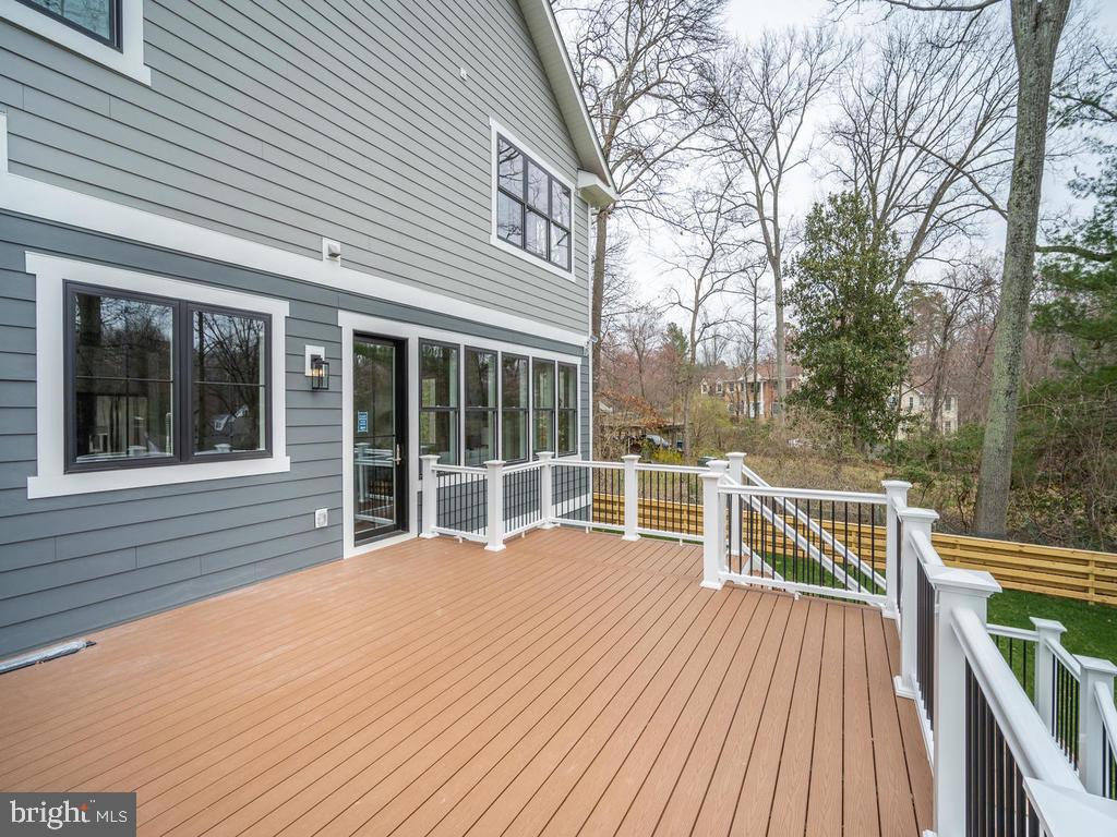 DUNN LORING GARDENS - Residential