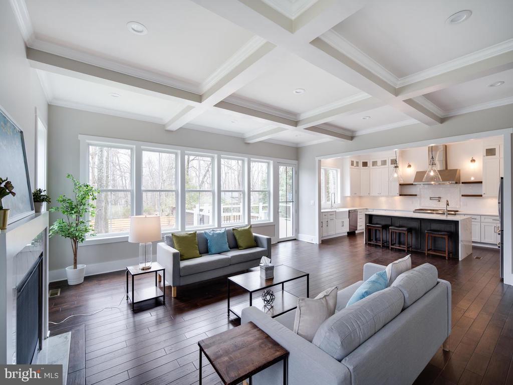 DUNN LORING GARDENS - Residential