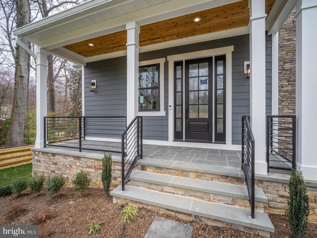 DUNN LORING GARDENS - Residential