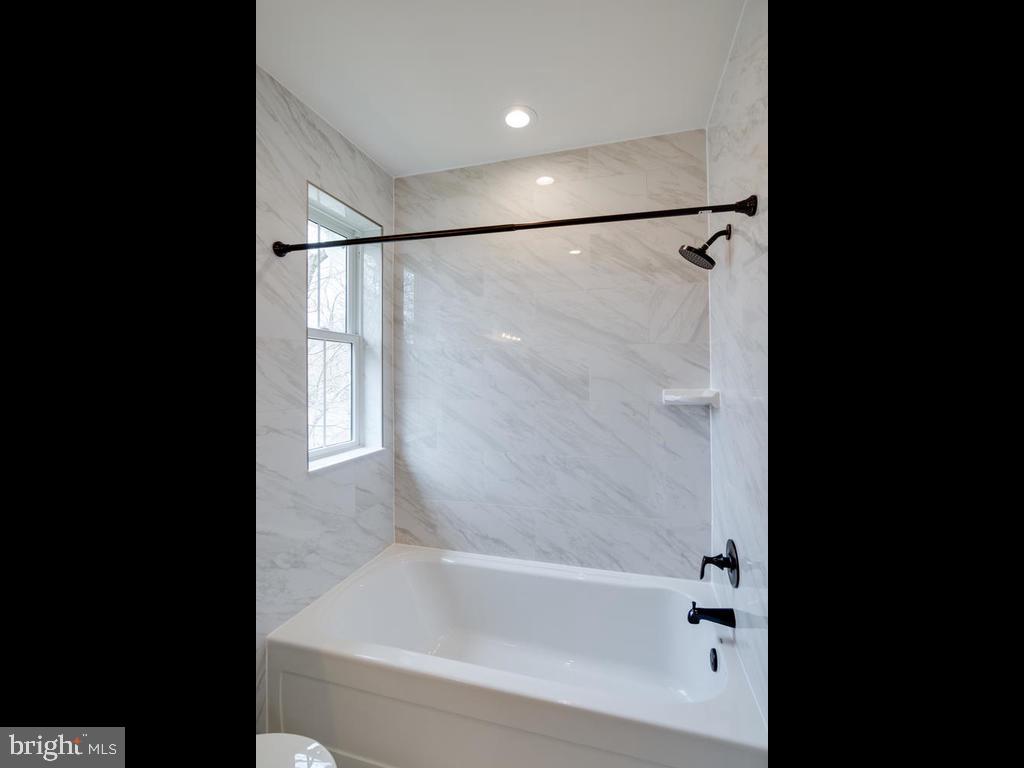 DUNN LORING GARDENS - Residential