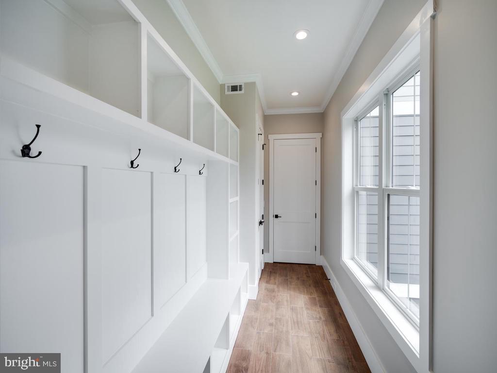 DUNN LORING GARDENS - Residential