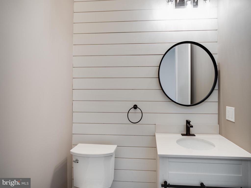 DUNN LORING GARDENS - Residential