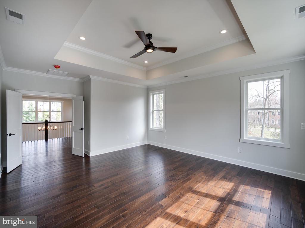 DUNN LORING GARDENS - Residential