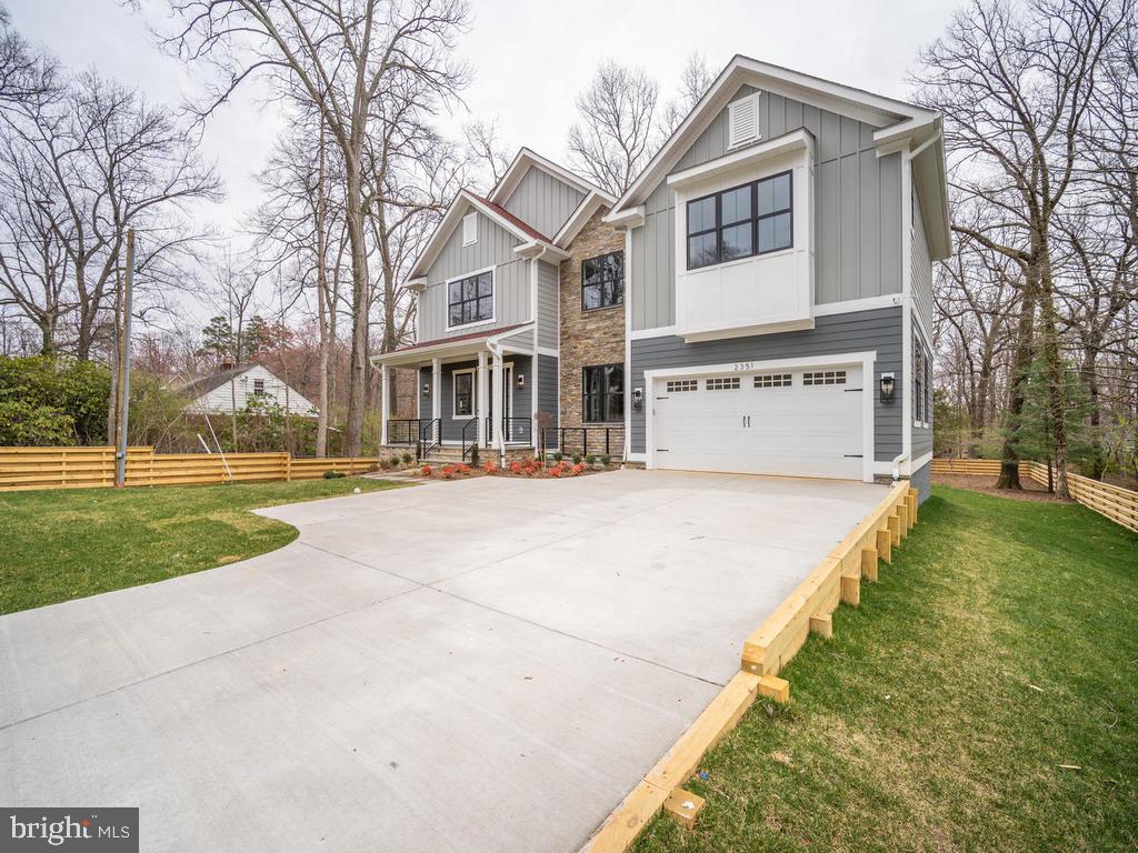 DUNN LORING GARDENS - Residential