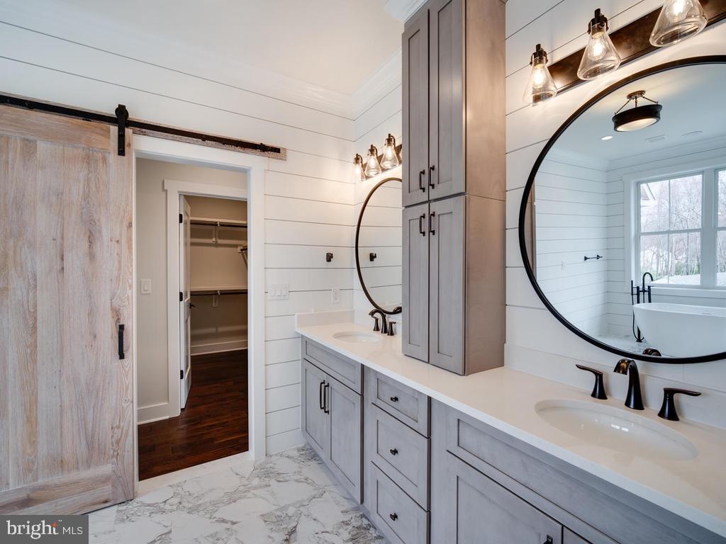 DUNN LORING GARDENS - Residential