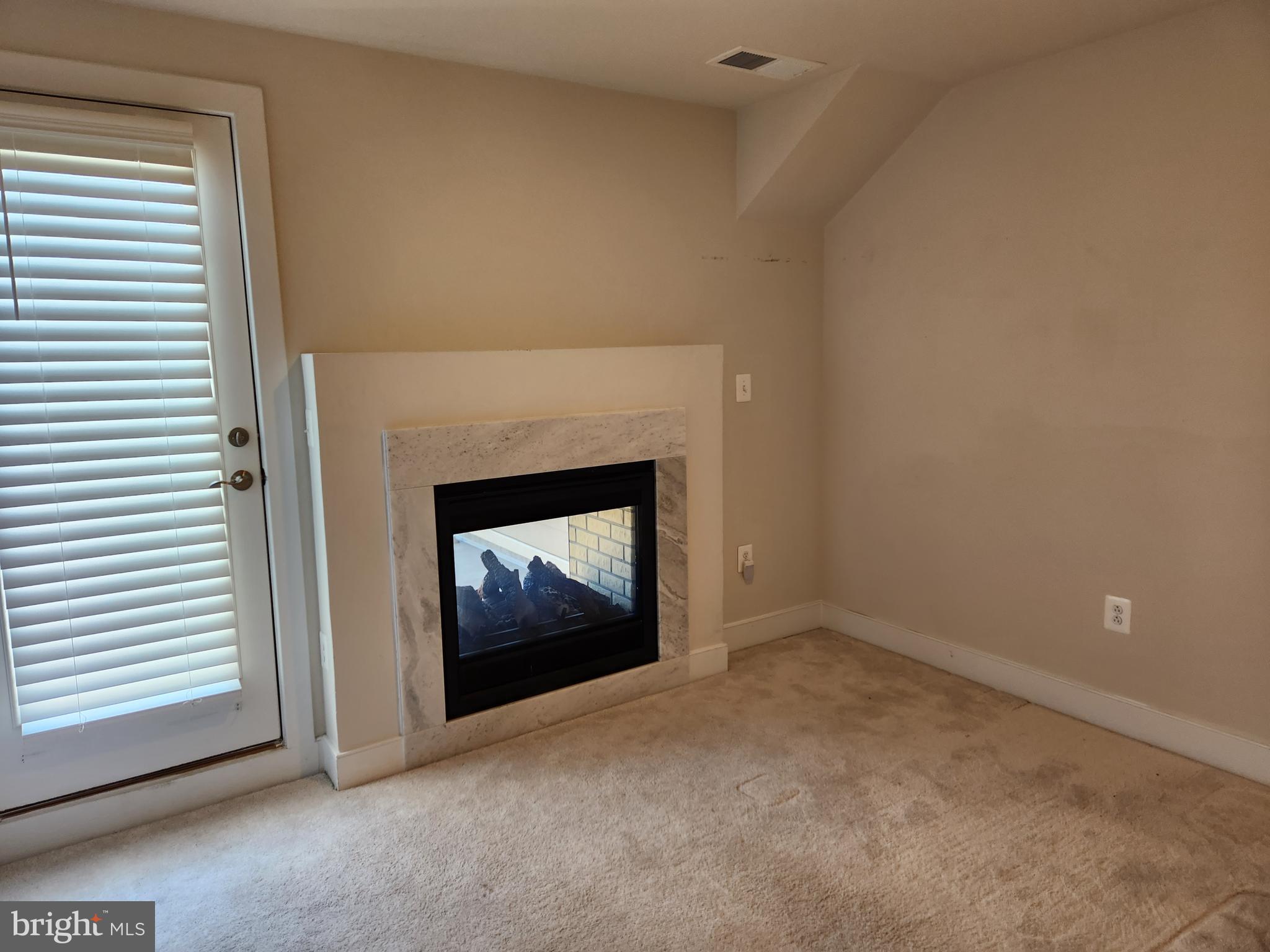 CROWN FARM - Residential Lease