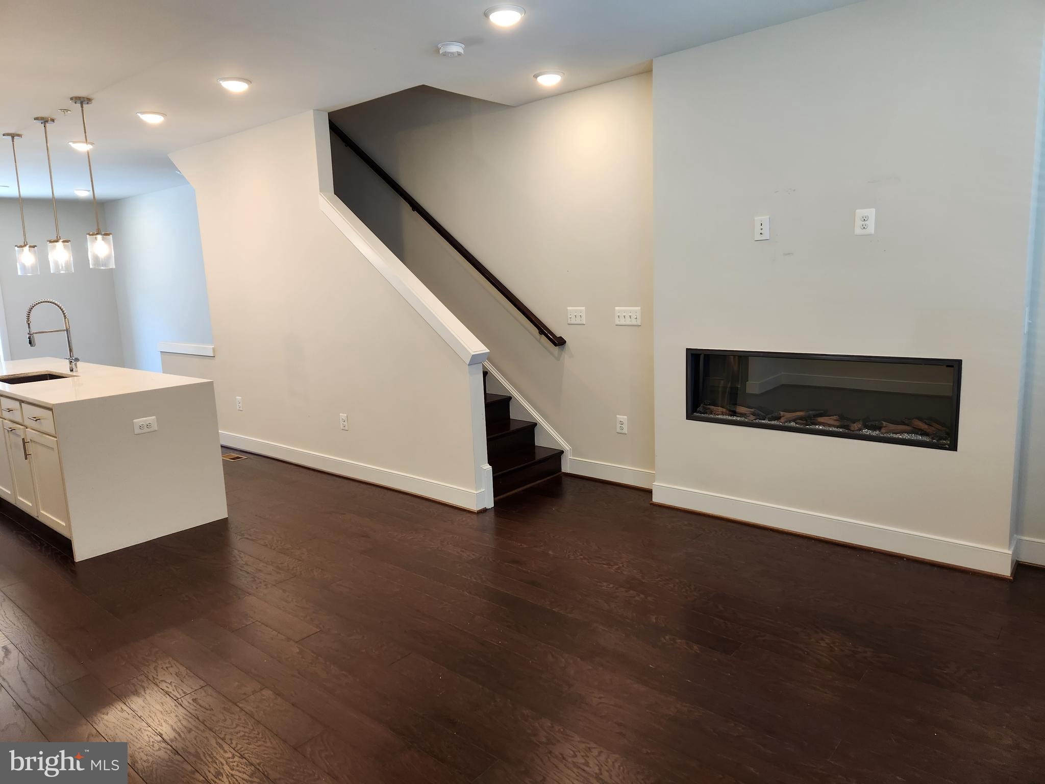 CROWN FARM - Residential Lease