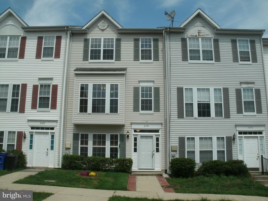 Rarely find 4 bed room Town house in Ellicott city area with entry level bed room. Hardwood floor nearly all over the house includes all bed rooms. Updated kitchen with island and new appliances. Newly painted.Also patio and deck. Everything move in ready. Association fee include grass cut front and rear.