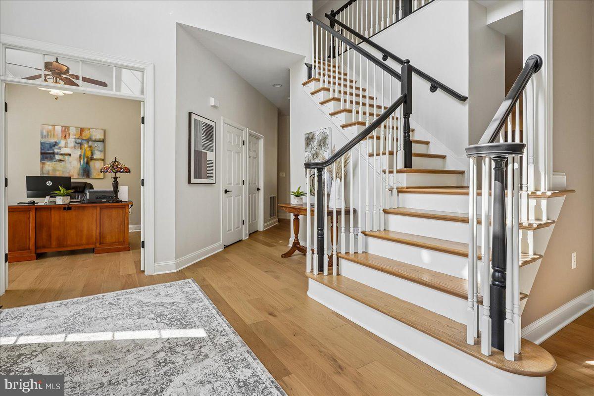 22487 PINE TOP COURT