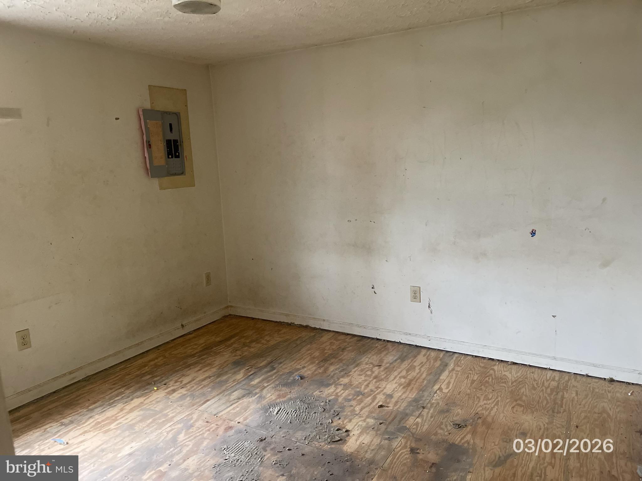 WESTMONT - Residential