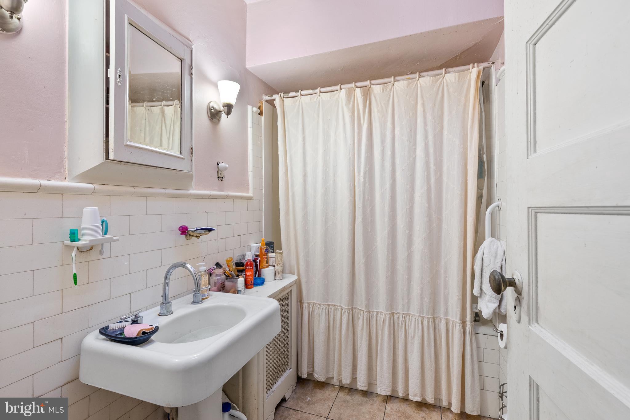 COBBS CREEK - Residential