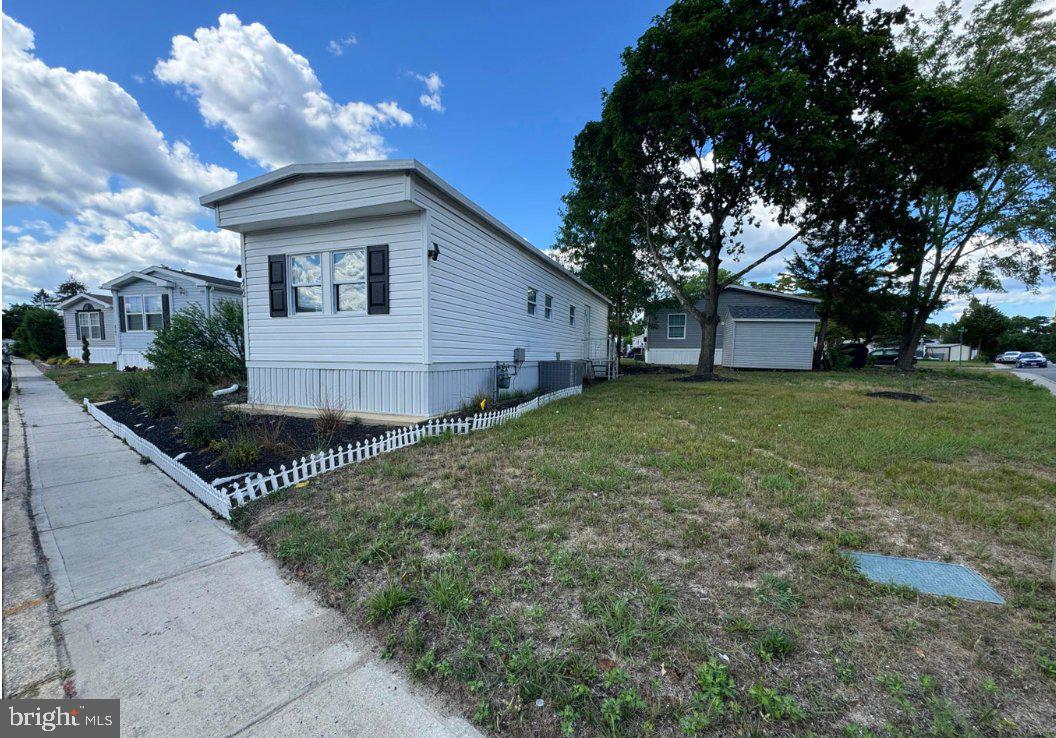 422 4TH STREET