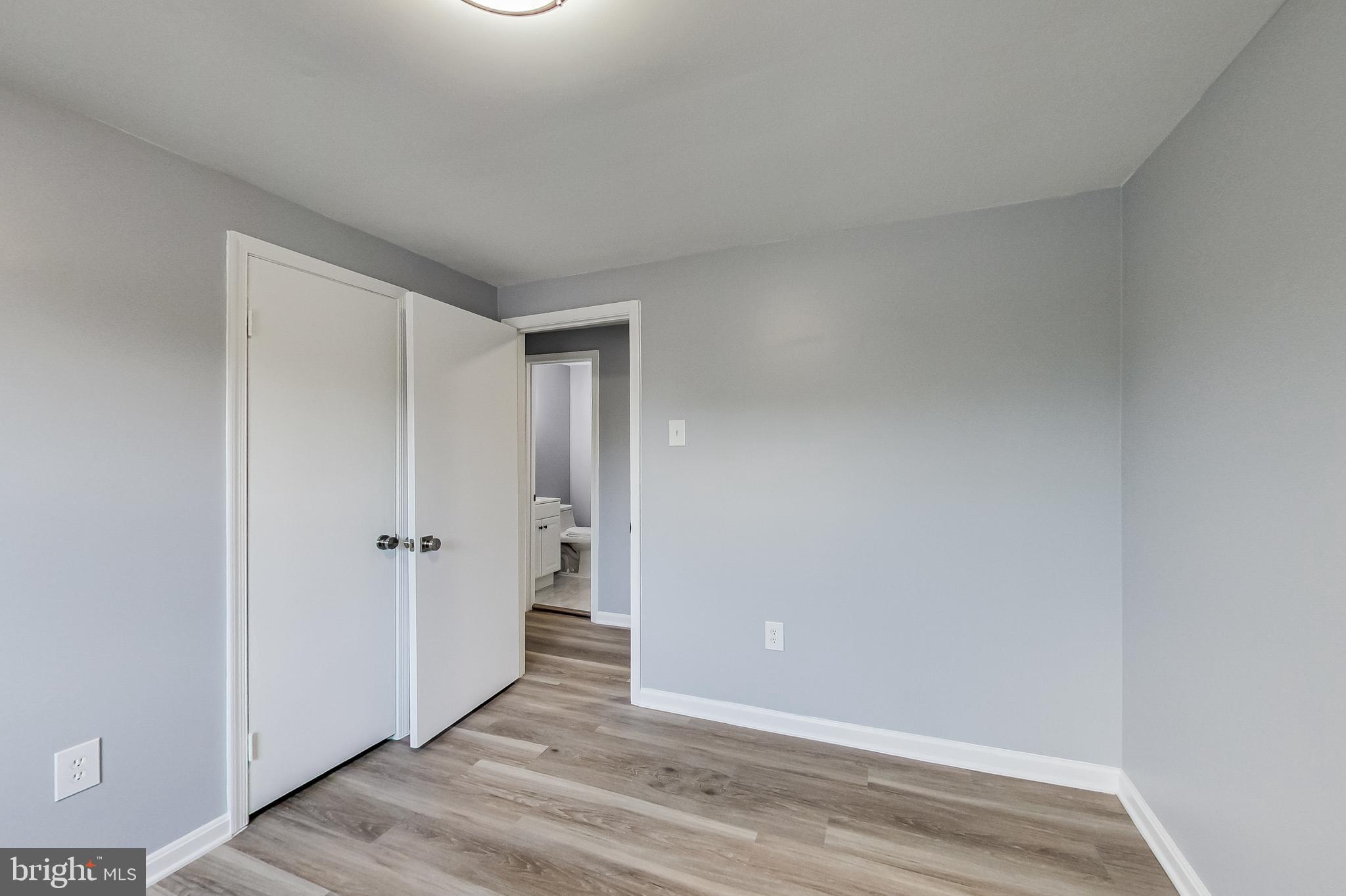 PINEWOOD HILL - Residential Lease